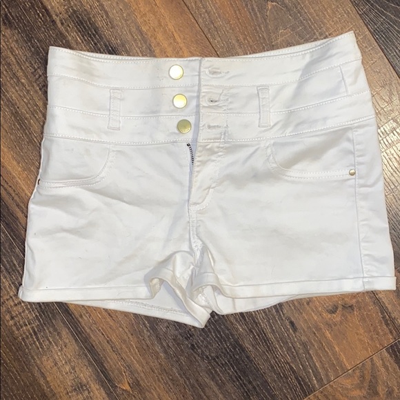 refuge Pants - White Shorts